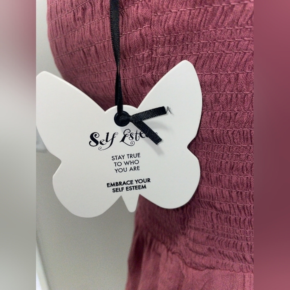 NWT SELF ESTEEM TOP SLEEVELESS SIZE M - Picture 3 of 7